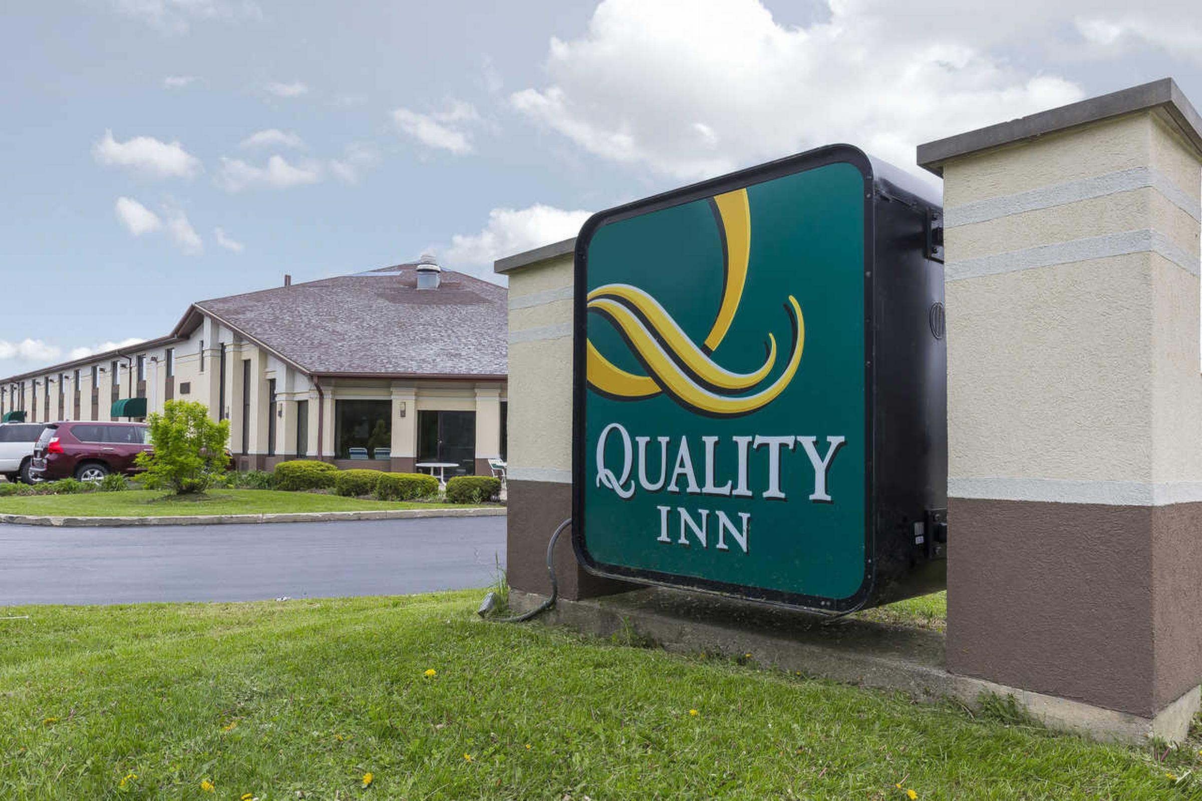 Quality Inn Sycamore - Dekalb Eksteriør billede