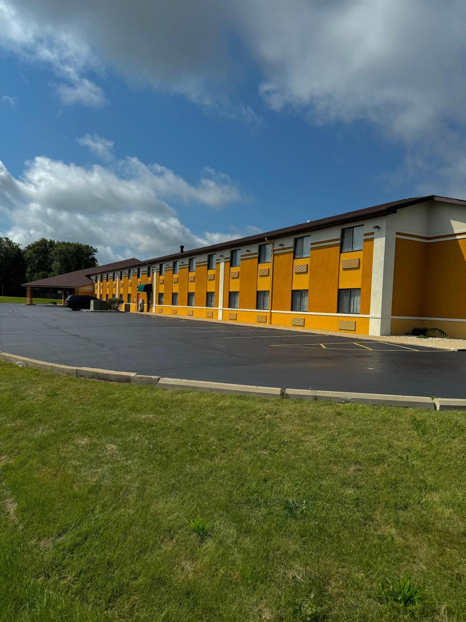 Quality Inn Sycamore - Dekalb Eksteriør billede