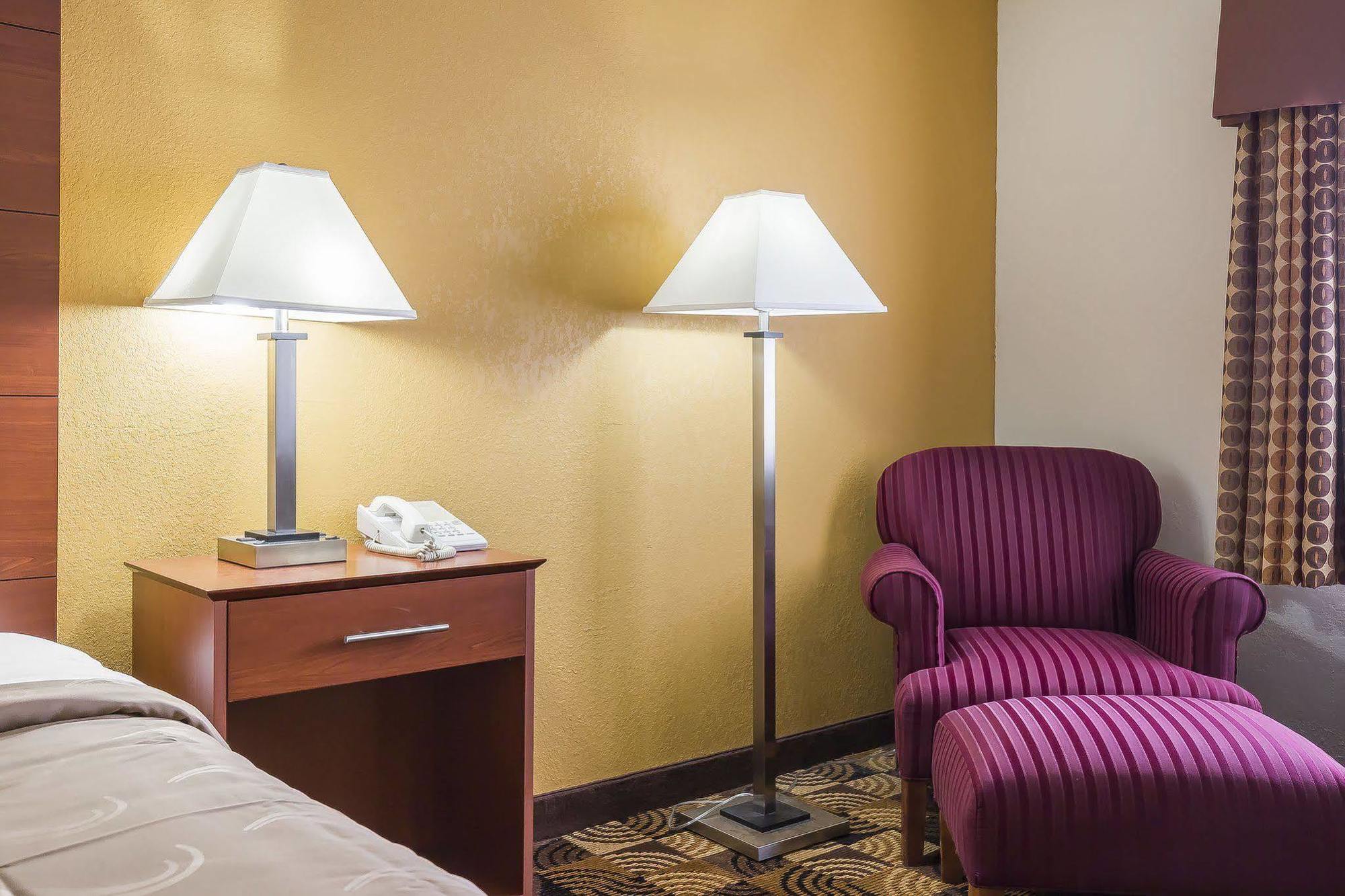 Quality Inn Sycamore - Dekalb Eksteriør billede