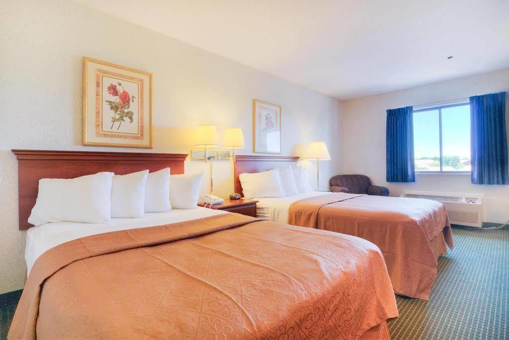 Quality Inn Sycamore - Dekalb Eksteriør billede
